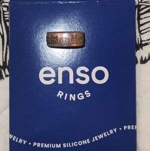 Enso Dogs All Around Rose Gold Silicone Ring Size 7